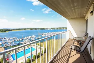 200 Cove Way, Quincy, MA 02169 - Photo 2