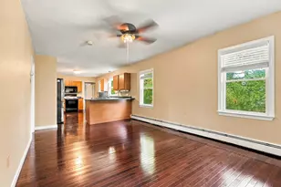 24 Washington St, Mendon, MA 01756 - Photo 4