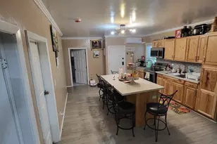 18 Bullard St, New Bedford, MA 02746 - Photo 2