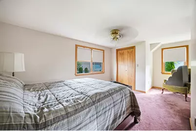 25 Saint Anthony St, Chicopee, MA 01013 - Photo 20
