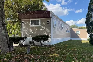 146 Kathleen, Attleboro, MA 02703 - Photo 2
