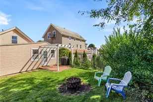 2113 Pleasant St, Fall River, MA 02723 - Photo 28