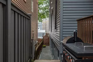 252 Webster St, Boston, MA 02128 - Photo 28