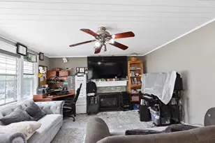 88 N Main St, Bellingham, MA 02019 - Photo 16