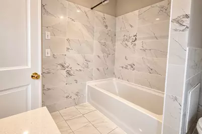 121 Elm St, Agawam, MA 01001 - Photo 18