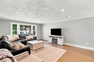 15 Hancock St, Milford, MA 01757 - Photo 4