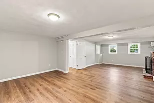 15 Hancock St, Milford, MA 01757 - Photo 30
