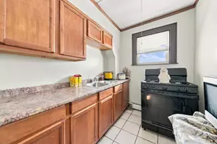 97 Canonicus St, Fall River, MA 02723 - Photo 14