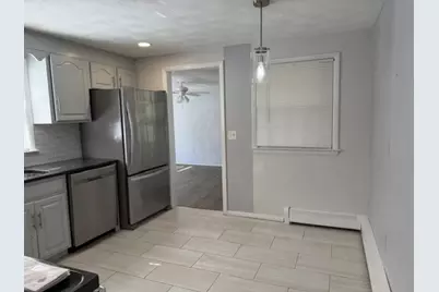 16 Phillip Ave, Burlington, MA 01803 - Photo 10