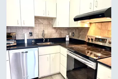 300 Lynn Shore Dr #603, Lynn, MA 01902 - Photo 14