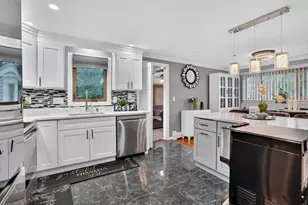 26 Michael Rd, Randolph, MA 02368 - Photo 4