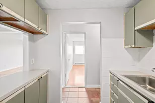 26 Waverly St, Boston, MA 02135 - Photo 6
