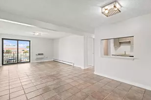 26 Waverly St, Boston, MA 02135 - Photo 4