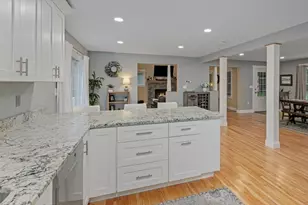 19 Hampstead St, Methuen, MA 01844 - Photo 10