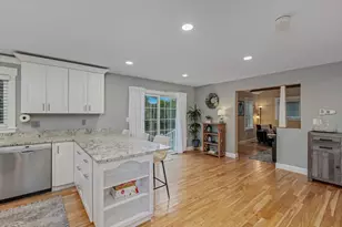 19 Hampstead St, Methuen, MA 01844 - Photo 12