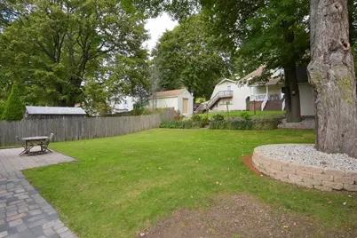 35 Calumet Ave, Worcester, MA 01605 - Photo 26