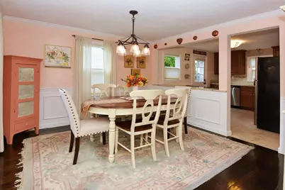 35 Calumet Ave, Worcester, MA 01605 - Photo 8
