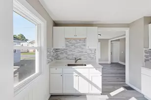 195 Jasper St, Springfield, MA 01109 - Photo 10