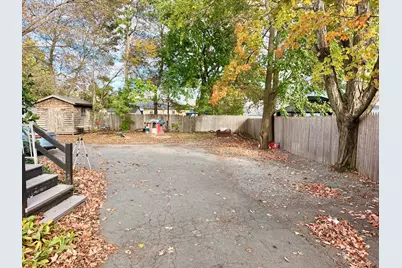 39 Laurel St #1, Leominster, MA 01453 - Photo 2