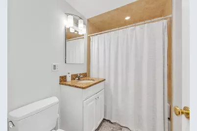 227 Belgrade Ave #2, Boston, MA 02131 - Photo 4