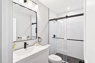 584 Cambridge St, Boston, MA 02134 - Photo 8