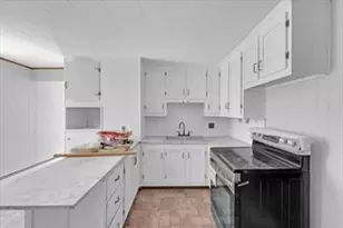 47 Morris St, Southbridge, MA 01550 - Photo 2