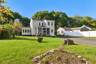 60 Worthy Ave, West Springfield, MA 01089 - Photo 2