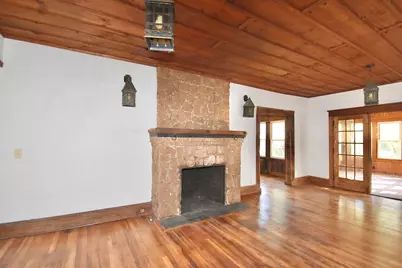 60 Worthy Ave, West Springfield, MA 01089 - Photo 16