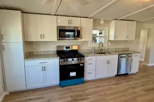 10 Melissa Dr, Attleboro, MA 02703 - Photo 10