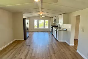 10 Melissa Dr, Attleboro, MA 02703 - Photo 8