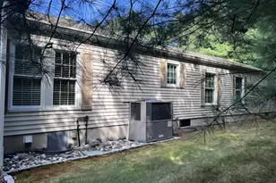5006 Oak Point Dr, Middleborough, MA 02346 - Photo 4