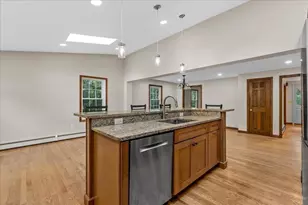 6 Holloway Brook Rd, Lakeville, MA 02347 - Photo 8