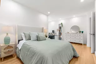 25 Marion St, Brookline, MA 02446 - Photo 12
