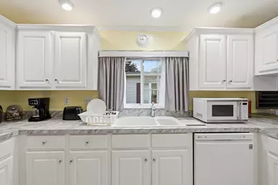 40 Butternut Circle, Taunton, MA 02780 - Photo 14