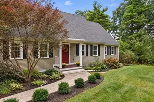 22 R Pilgrim Way, Walpole, MA 02032 - Photo 2