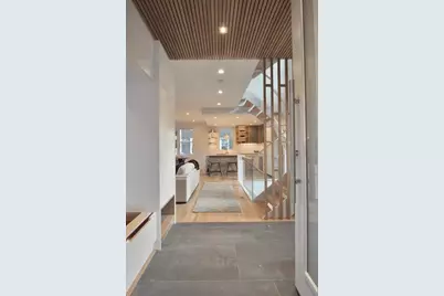 17 R Ellsworth Avenue, Cambridge, MA 02139 - Photo 2