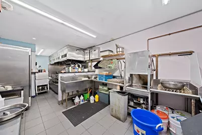 304 Main St, Bourne, MA 02532 - Photo 28