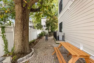 113 Beacon St, Somerville, MA 02143 - Photo 20