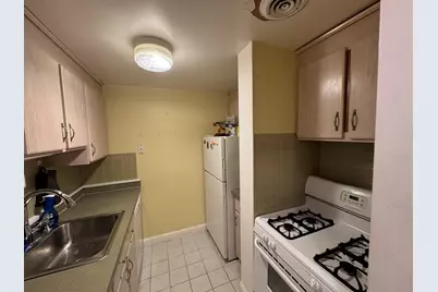 20 Stearns Rd #63, Brookline, MA 02446 - Photo 8