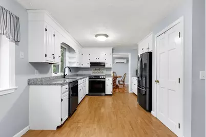 11 Lantern Ln, Plymouth, MA 02360 - Photo 10