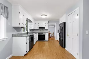 11 Lantern Ln, Plymouth, MA 02360 - Photo 10