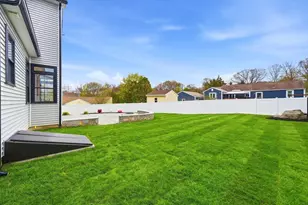 23A Day Circle, Woburn, MA 01801 - Photo 6