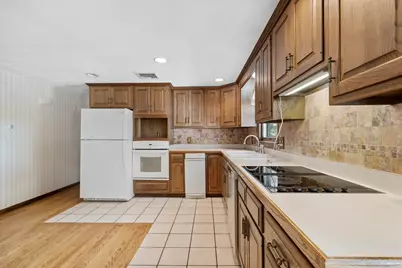 11 Carousel Dr, Millbury, MA 01527 - Photo 12