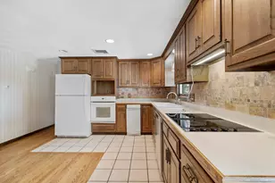 11 Carousel Dr, Millbury, MA 01527 - Photo 12
