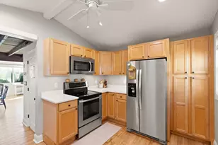 11 Marsh Ave, Beverly, MA 01915 - Photo 16