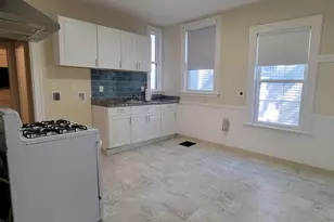 41 Longfellow St, Boston, MA 02122 - Photo 18