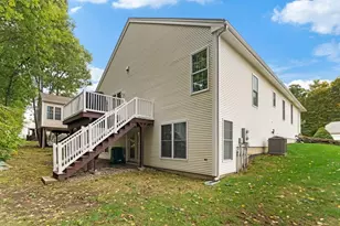 30 Summerfield Dr, Uxbridge, MA 01569 - Photo 36