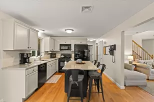 67 Briar Rd, Taunton, MA 02780 - Photo 10