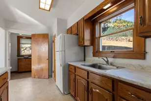 34 Oakland Ave, Lynn, MA 01905 - Photo 18