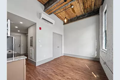 90 Grove St #206, Worcester, MA 01605 - Photo 2